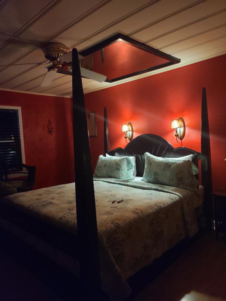 Honeymoon Room interior